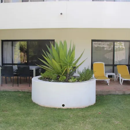 By The Апартаменты Алмансил