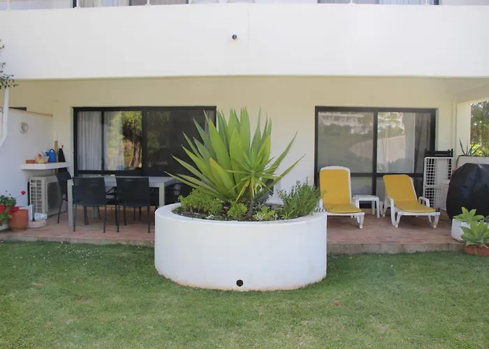 By The アパート アルマンシル